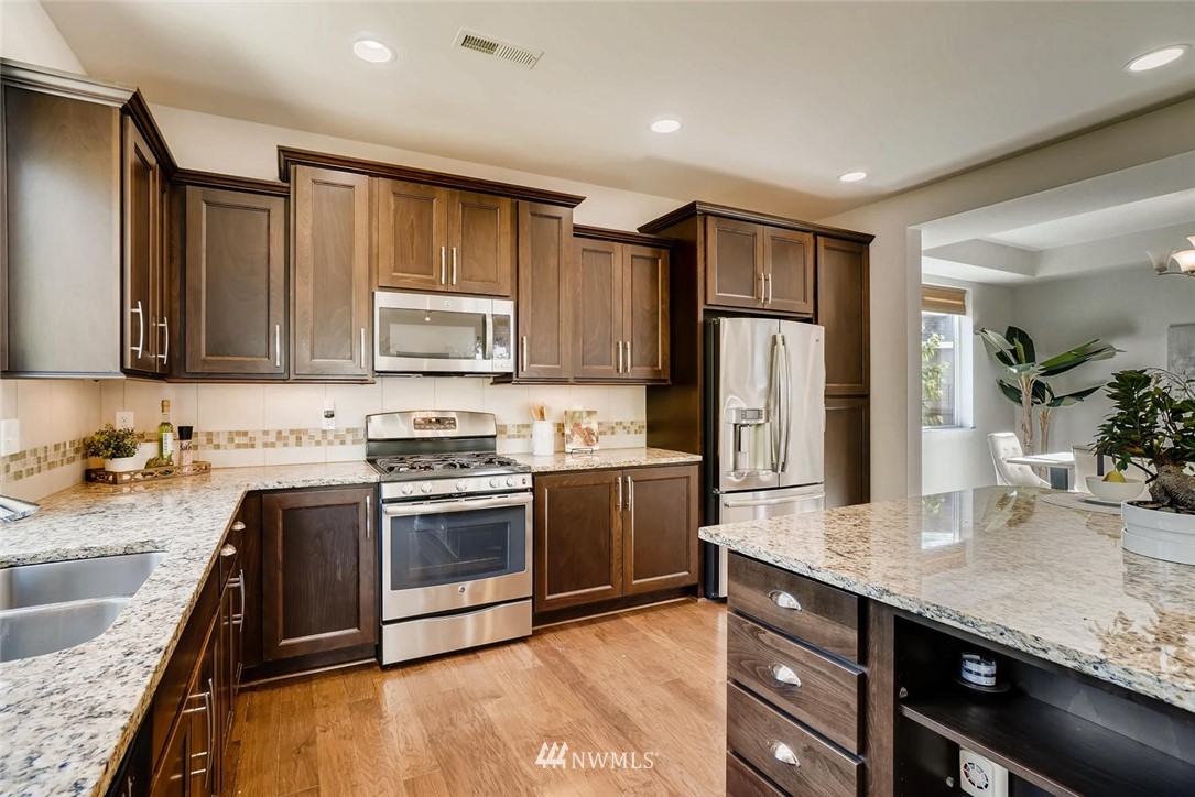3808 196th Place Southeast Bothell, WA 98012 - Photo 12 of 24 Gallery Image 12