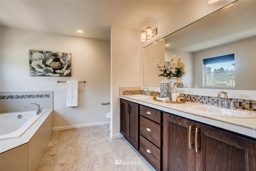 3808 196th Place Southeast Bothell, WA 98012 - Photo 15 of 24 Gallery Image 15