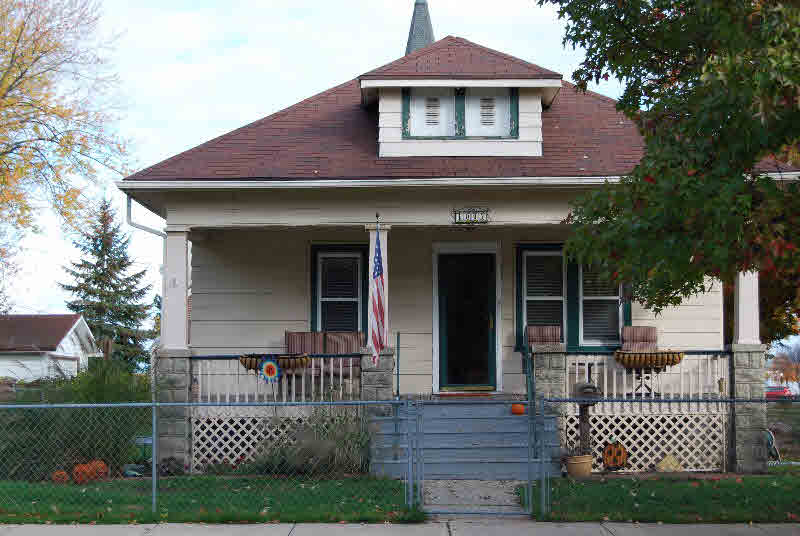 1007 4th Street Bay City, MI 48708 - Photo 2 of 13 Gallery Image 2