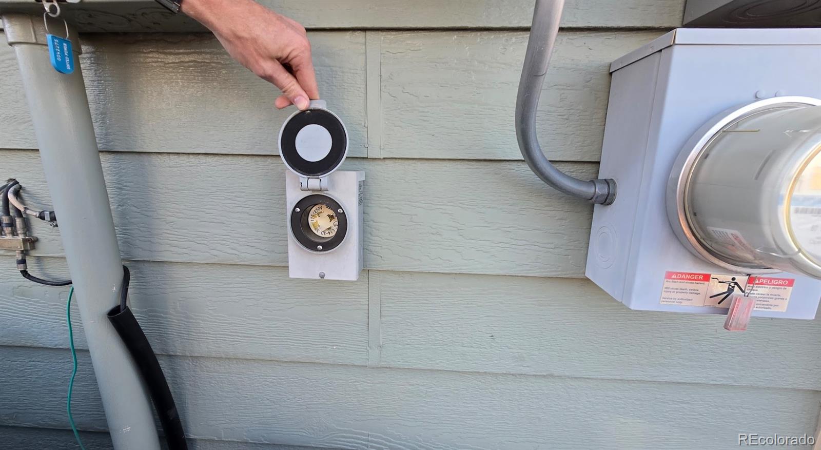 1426 3rd Street Fort Lupton, CO 80621 - Photo 49 of 50 a utility room with dryer and washer