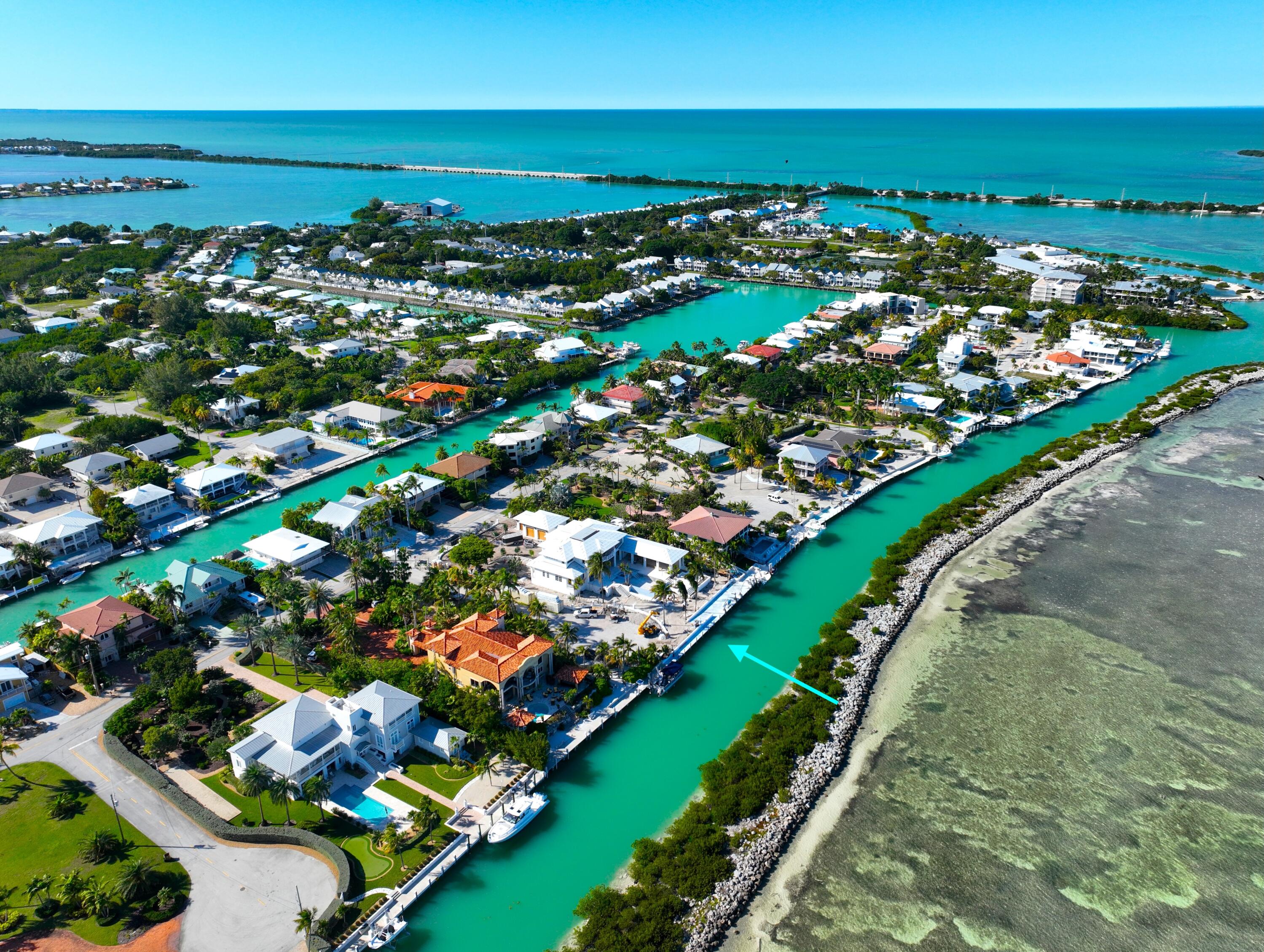 304 Melaleuca Street Marathon, FL 33050 - Photo 3 of 16 a view of a city