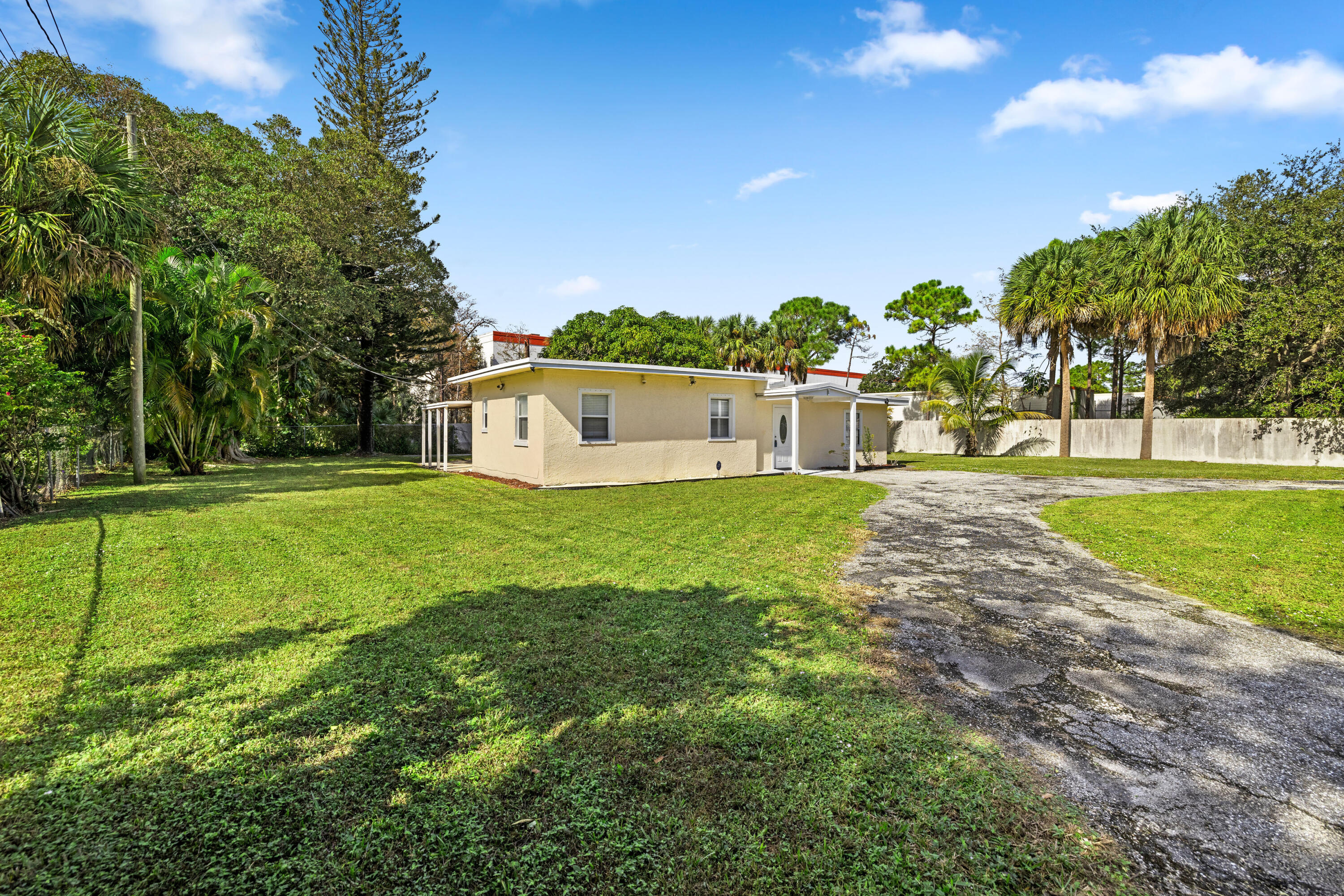 1903 Donnell Road West Palm Beach, FL 33409 - Photo 15 of 38 IMG_8823