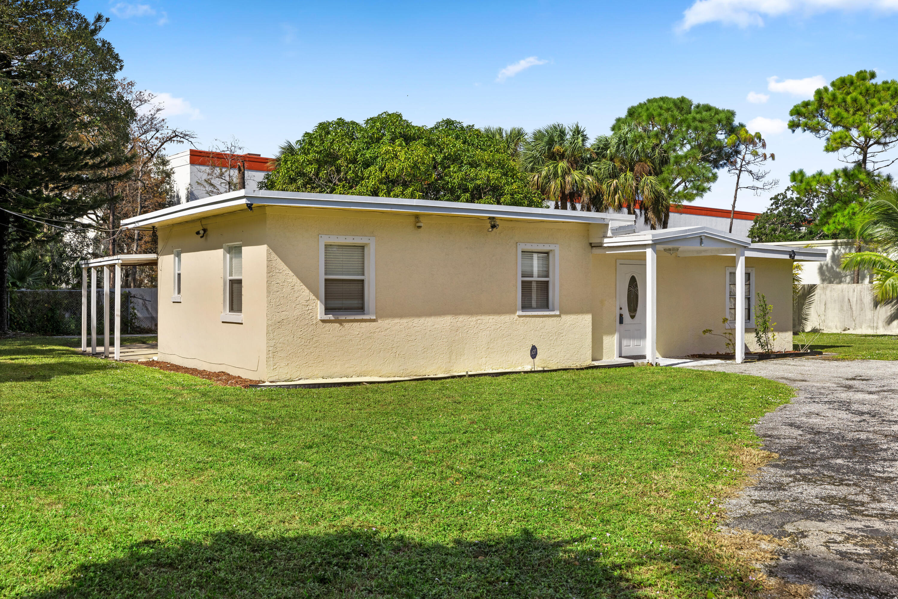 1903 Donnell Road West Palm Beach, FL 33409 - Photo 5 of 38 IMG_8838