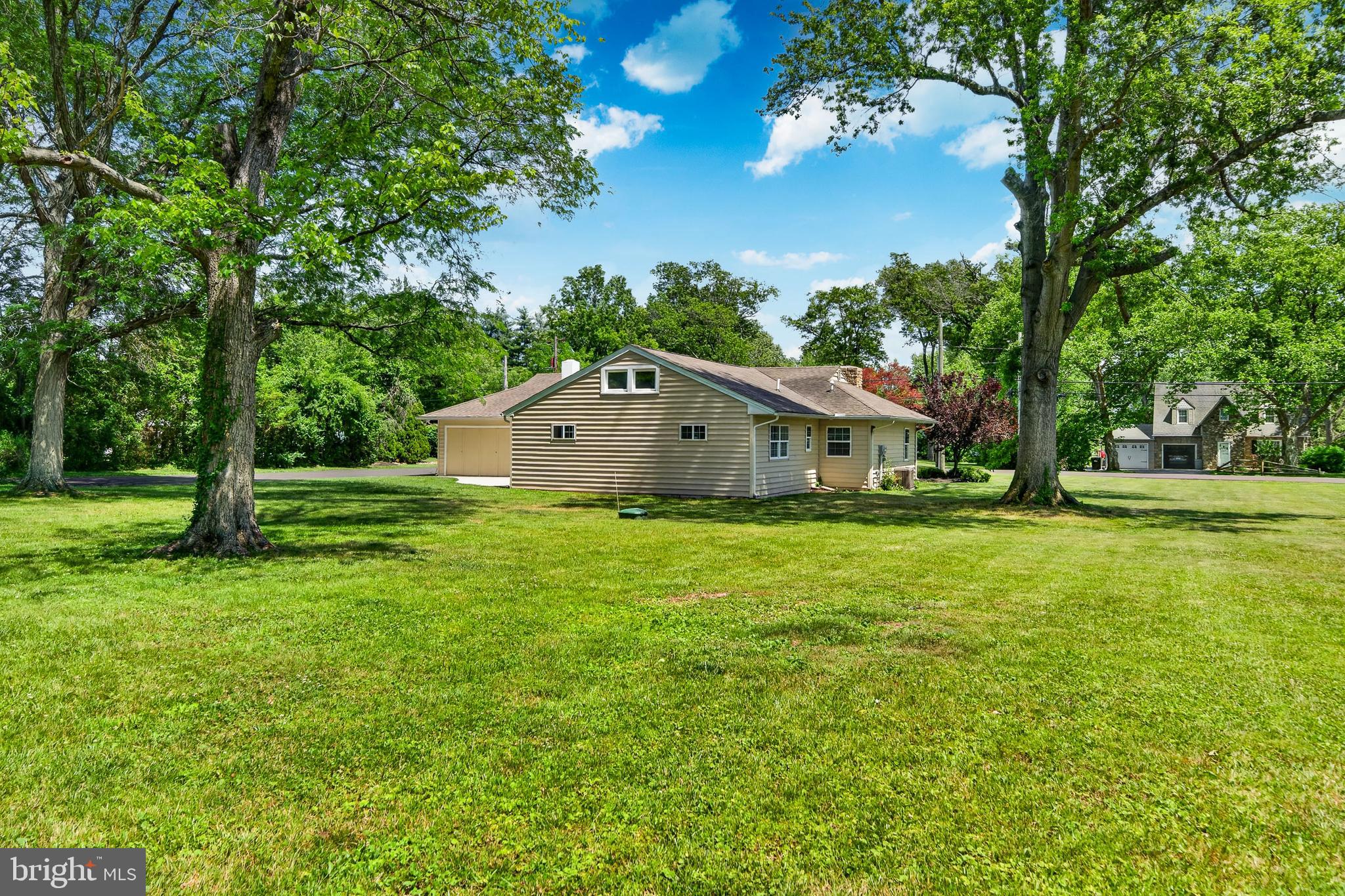 246 Oak Park Road Hatfield, PA 19440 - Photo 32 of 45 a house view with a garden space