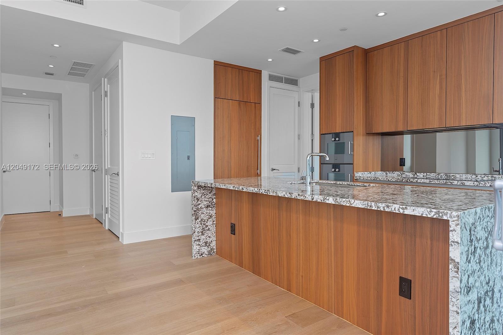 175 Southeast 25th Road, Unit 1003 Miami, FL 33129 - Photo 8 of 45