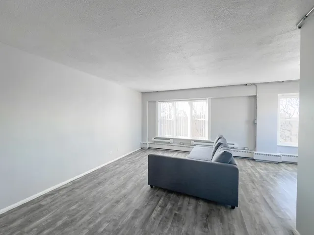 $1,350 | 7333 North Ridge Boulevard, Unit 509, Chicago, IL 60645