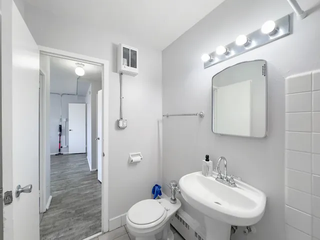 $1,350 | 7333 North Ridge Boulevard, Unit 509, Chicago, IL 60645