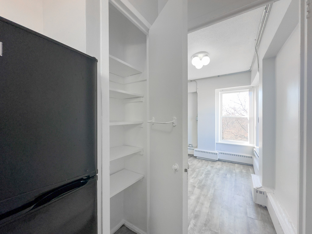 7333 North Ridge Boulevard, Unit 509 Chicago, IL 60645 - Photo 5 of 21