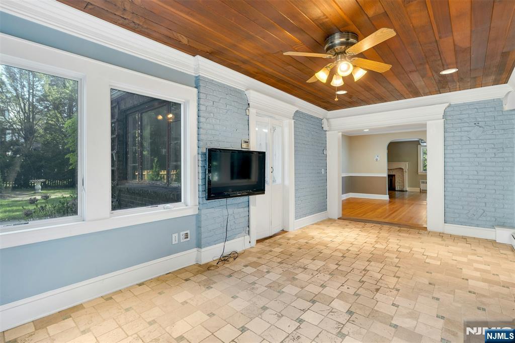 65 Merrison Street Teaneck, NJ 07666 - Photo 20 of 38