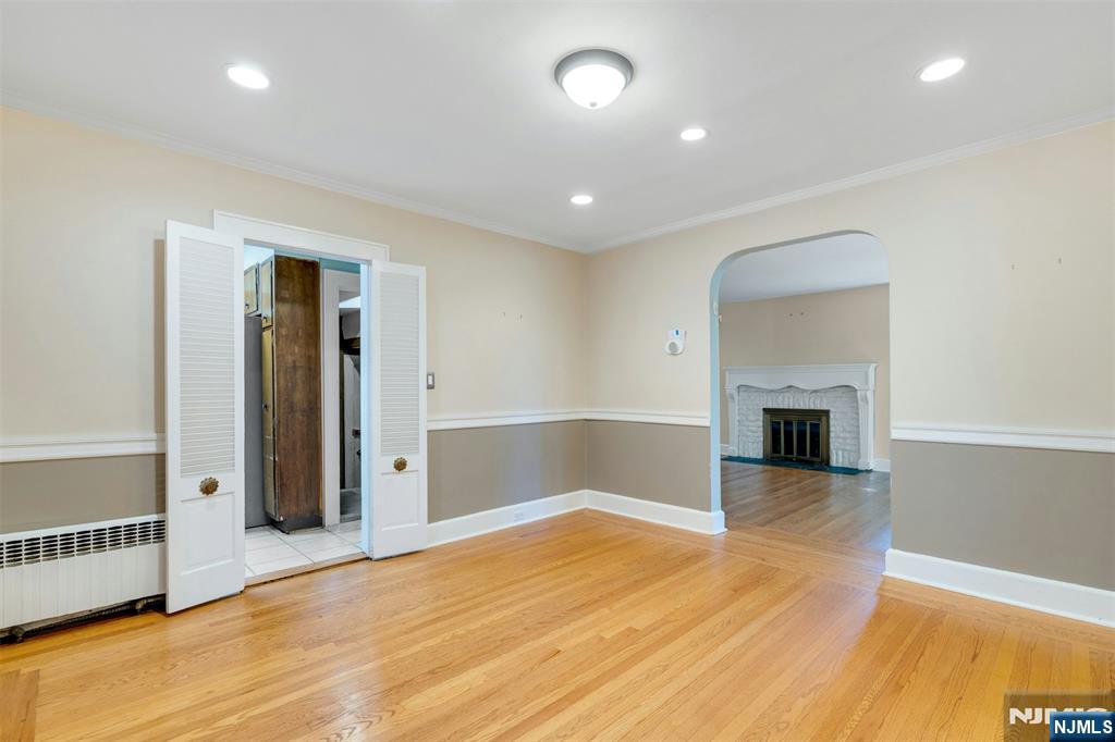 65 Merrison Street Teaneck, NJ 07666 - Photo 9 of 38