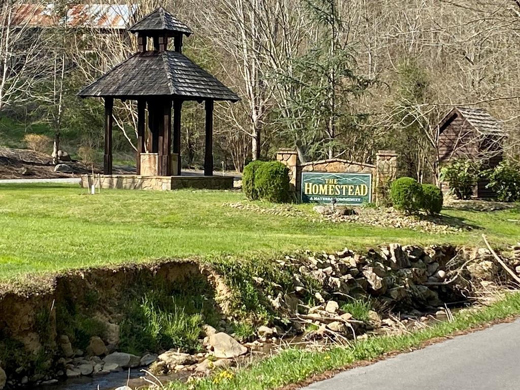 96 Whetstone Road Sevierville, TN 37862 - Photo 3 of 20