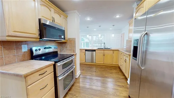 $249,900 | 1625 North Main Street, Mount Airy, NC 27030