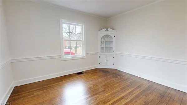 $249,900 | 1625 North Main Street, Mount Airy, NC 27030