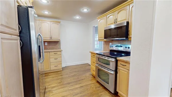 $249,900 | 1625 North Main Street, Mount Airy, NC 27030