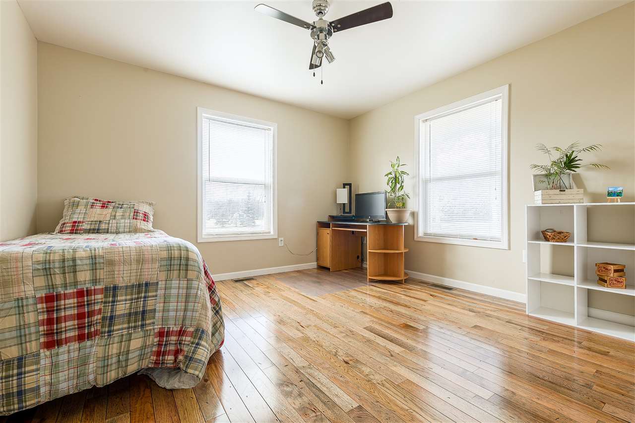 5200 Goodrick Road Traverse City, MI 49684 - Photo 14 of 24 1881893-13.JPG