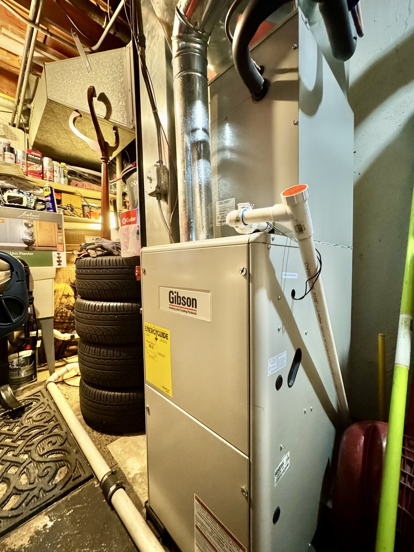 1247 South Mannheim Road, Unit 3 Westchester, IL 60154 - Photo 40 of 41 a view of a room with wooden floor
