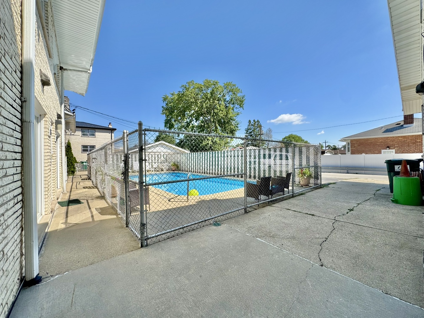 1247 South Mannheim Road, Unit 3 Westchester, IL 60154 - Photo 41 of 41 a view of a room with wooden fence