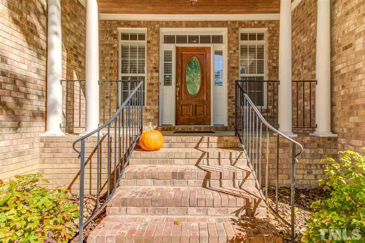 11604 John Allen Road Raleigh, NC 27614 - Photo 3 of 25 a view of a balcony with dining area