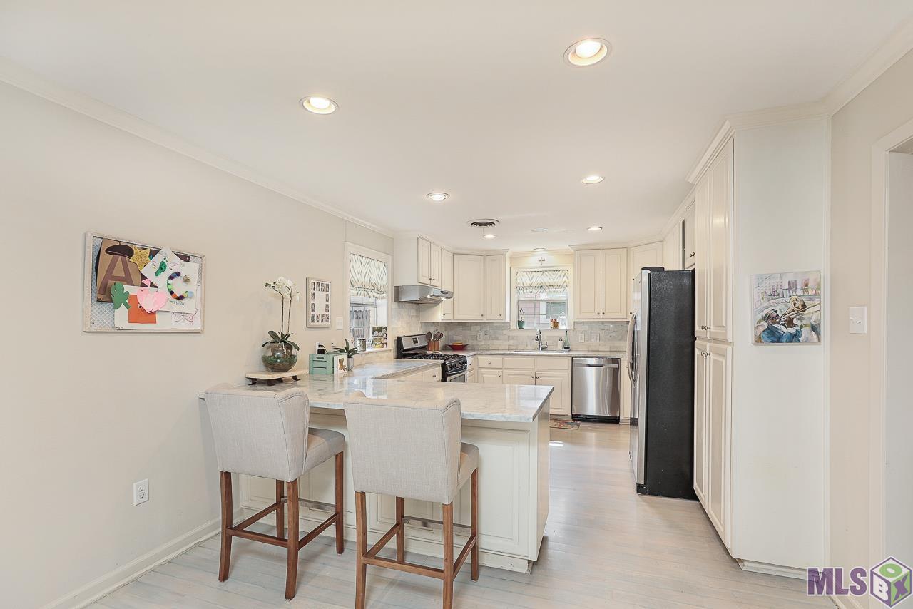 4279 Cypress Street Baton Rouge, LA 70808 - Photo 8 of 28 Gallery Image 8