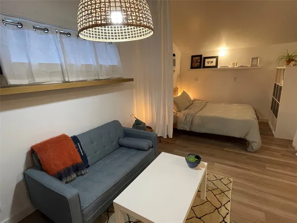 $1,350 | 4421 Bellvue Avenue, Unit C, Austin, TX 78756