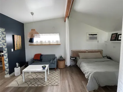 $1,550 | 4421 Bellvue Avenue, Unit C, Austin, TX 78756