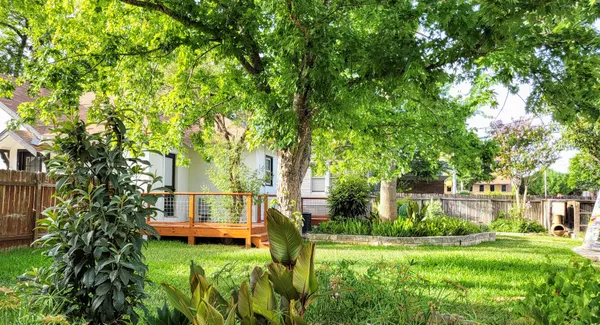 $1,395 | 4421 Bellvue Avenue, Unit C, Austin, TX 78756