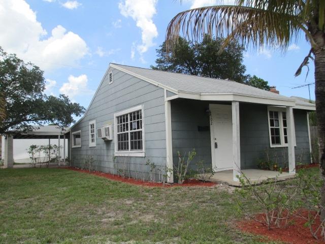 102 East 22nd Court Riviera Beach, FL 33404 - Photo 1 of 9 FRONT