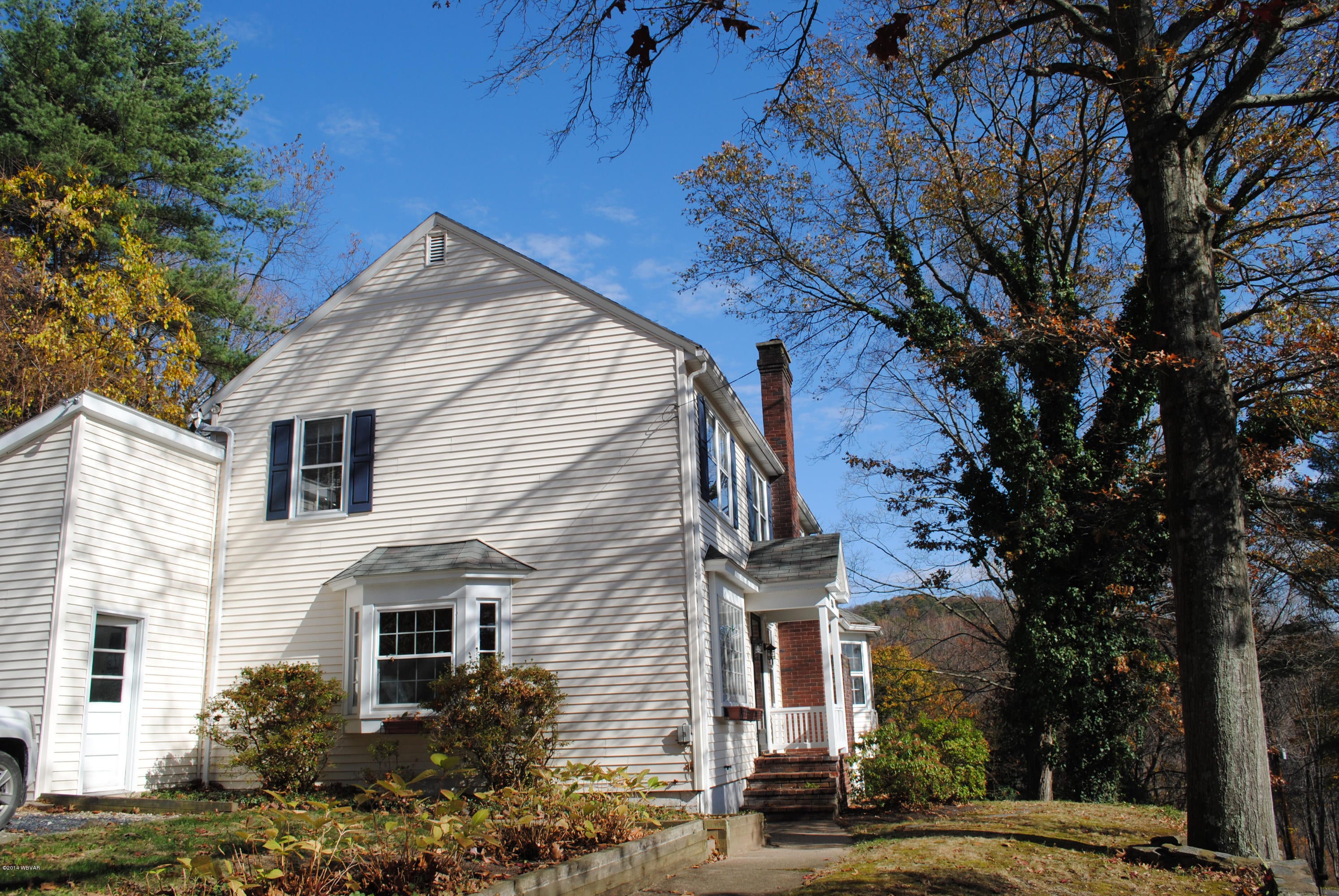 1558 Overbrook Road Williamsport, PA 17701 - Photo 21 of 25 Exterior Side