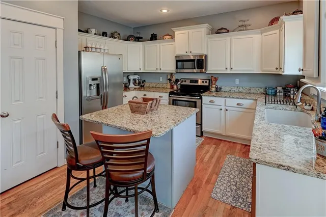 $378,000 | 3002 Howell Street, North Kansas City, MO 64116