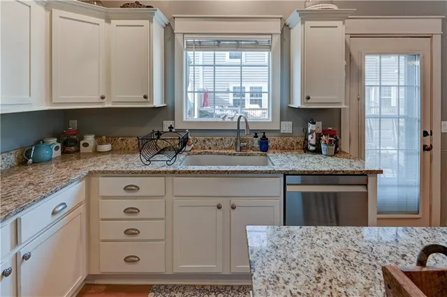 $378,000 | 3002 Howell Street, North Kansas City, MO 64116