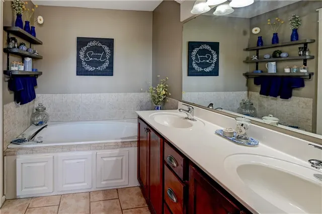 $378,000 | 3002 Howell Street, North Kansas City, MO 64116