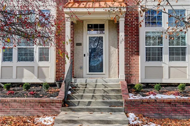 $378,000 | 3002 Howell Street, North Kansas City, MO 64116