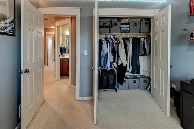 $378,000 | 3002 Howell Street, North Kansas City, MO 64116