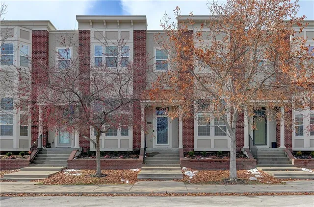 $378,000 | 3002 Howell Street, North Kansas City, MO 64116