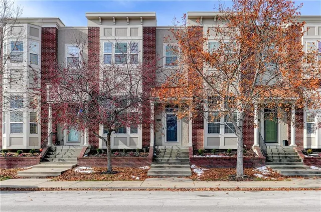 $378,000 | 3002 Howell Street, North Kansas City, MO 64116