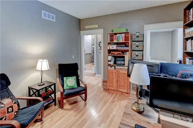 $378,000 | 3002 Howell Street, North Kansas City, MO 64116