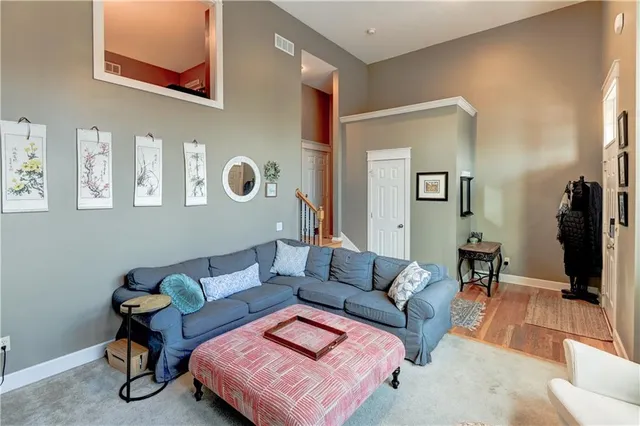 $378,000 | 3002 Howell Street, North Kansas City, MO 64116