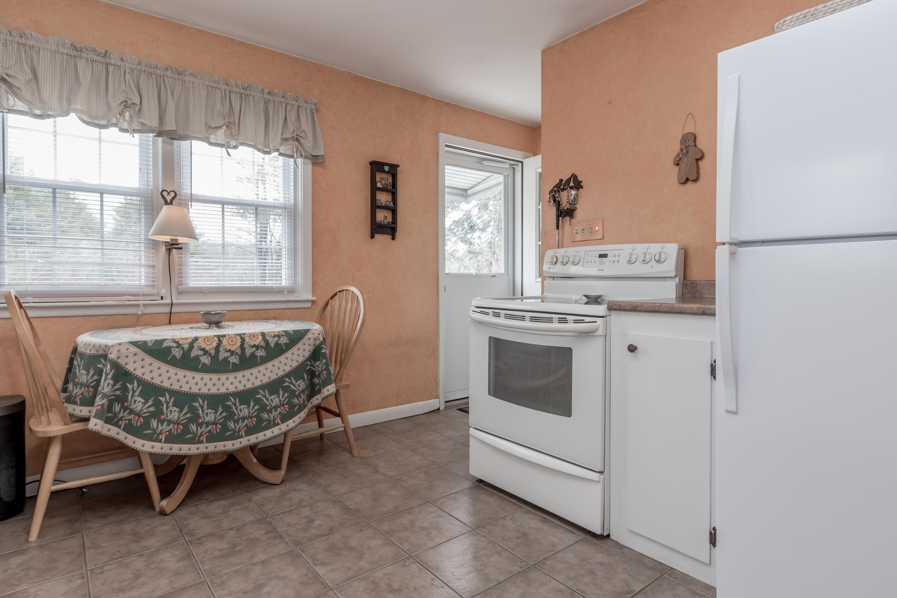 115 Bridgton Road Westbrook, ME 04092 - Photo 7 of 43 20210407PP-71013