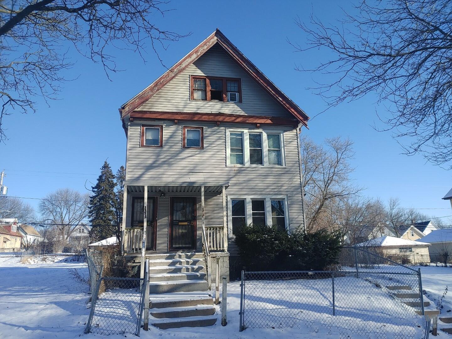 3340 North 11th Street Milwaukee, WI 53206 - Photo 2 of 35 TimePhoto_20260102_133737