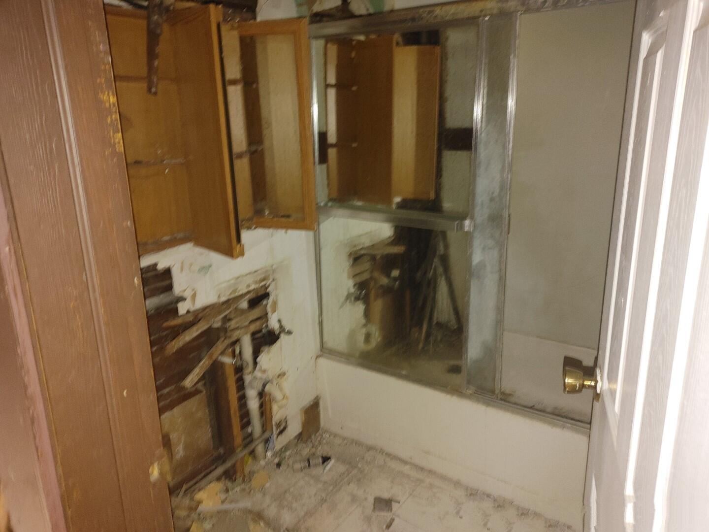 3340 North 11th Street Milwaukee, WI 53206 - Photo 10 of 35 TimePhoto_20260102_133952