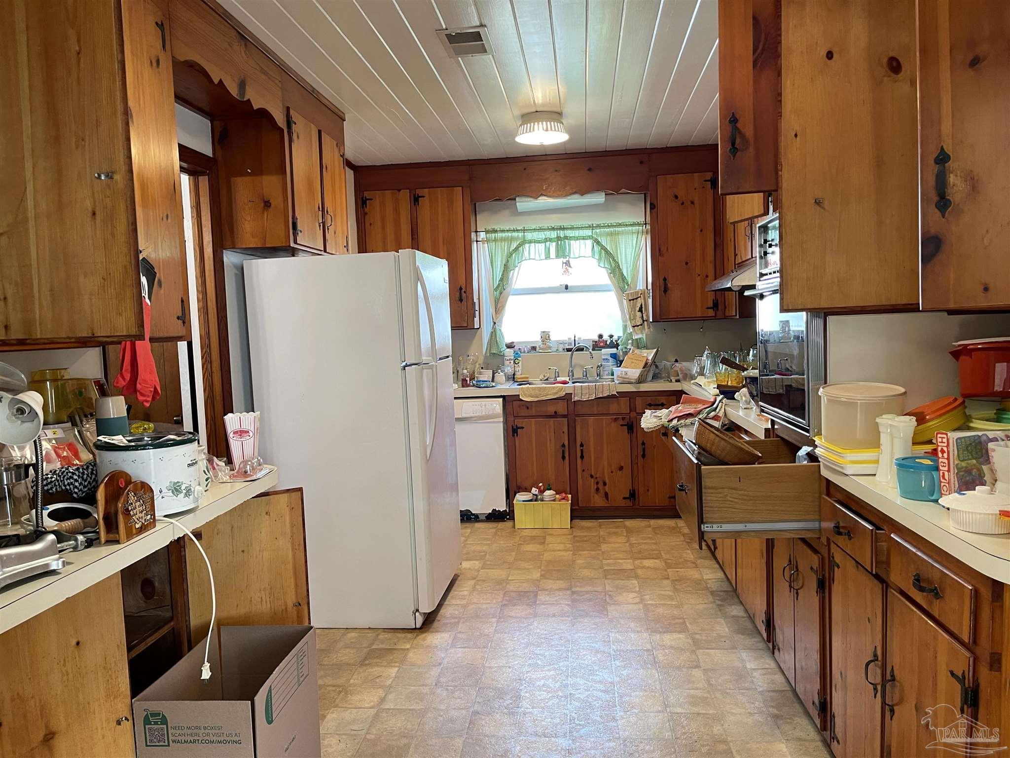 2948 Pine Forest Road Cantonment, FL 32533 - Photo 13 of 26 Gallery Image 13