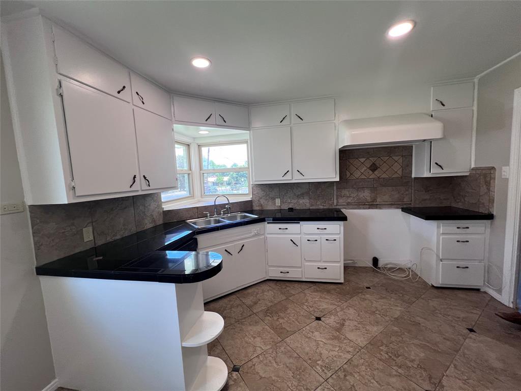 3200 Proctor Avenue Waco, TX 76708 - Photo 10 of 39
