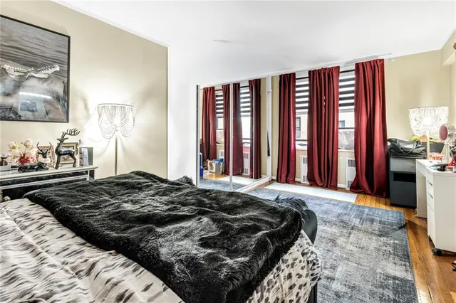 $355,000 | 2 West End Avenue, Unit 5N | Manhattan Beach