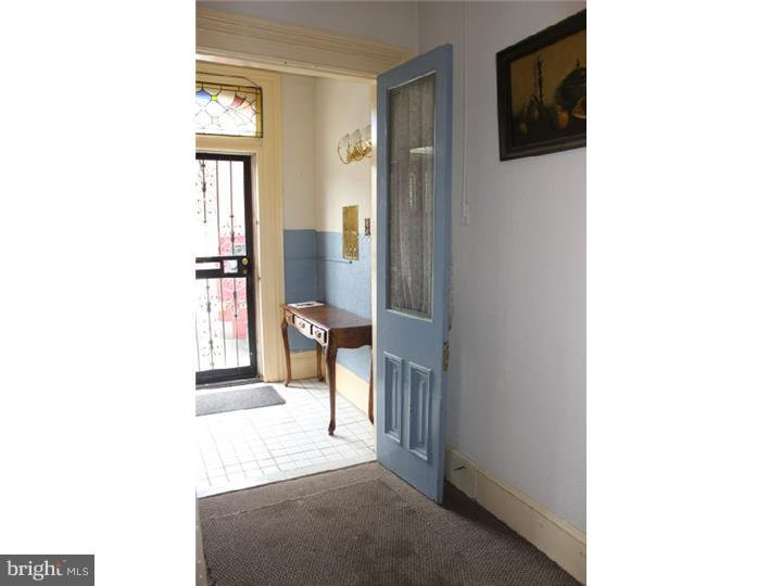 218 Ripka Street Philadelphia, PA 19127 - Photo 3 of 36