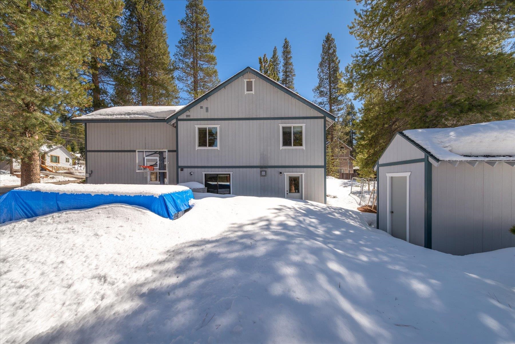 12604 Pine Forest Road Truckee, CA 96161 - Photo 5 of 21 Gallery Image 5