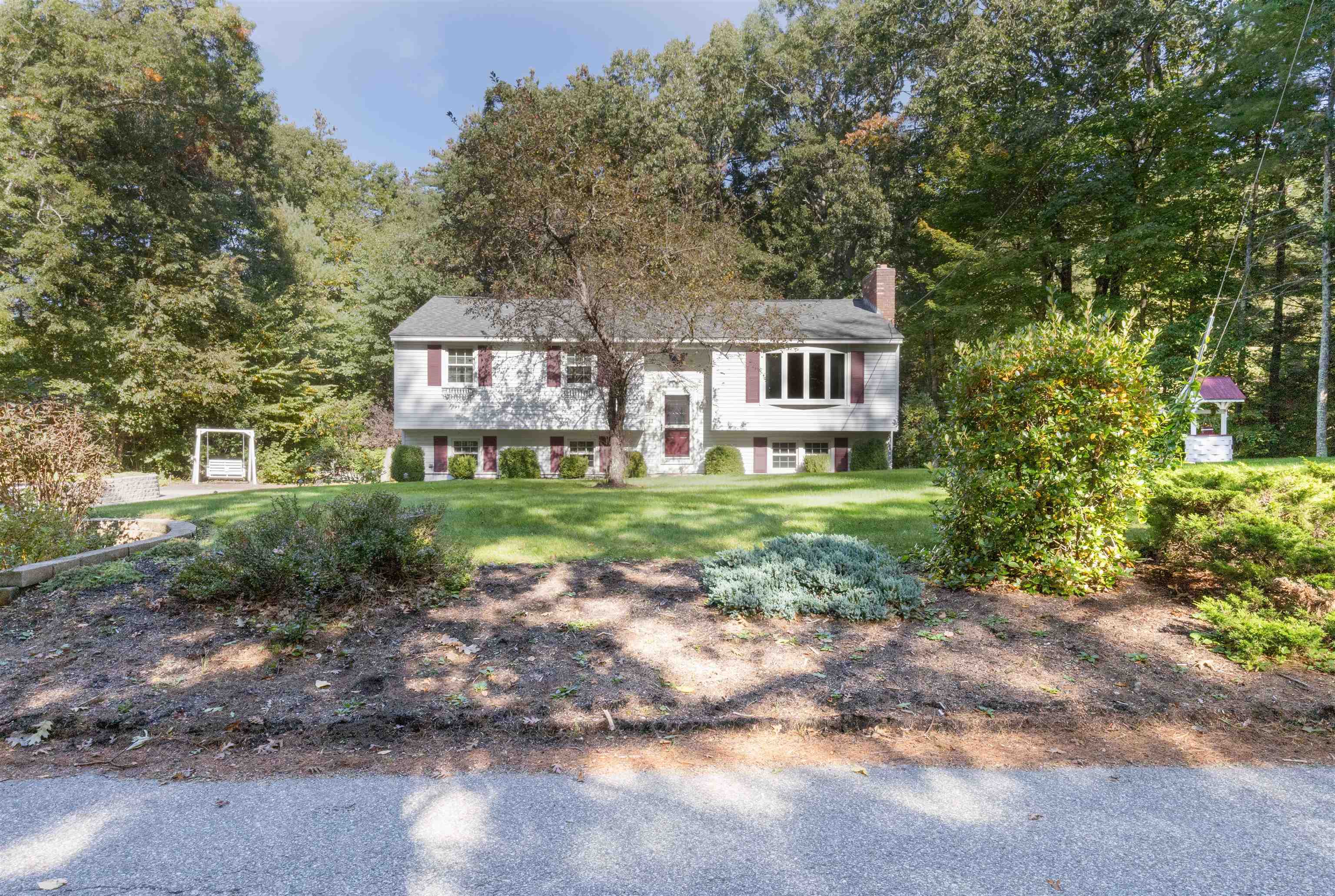 33 Phillipswood Road Sandown, NH 03873 - Photo 1 of 31