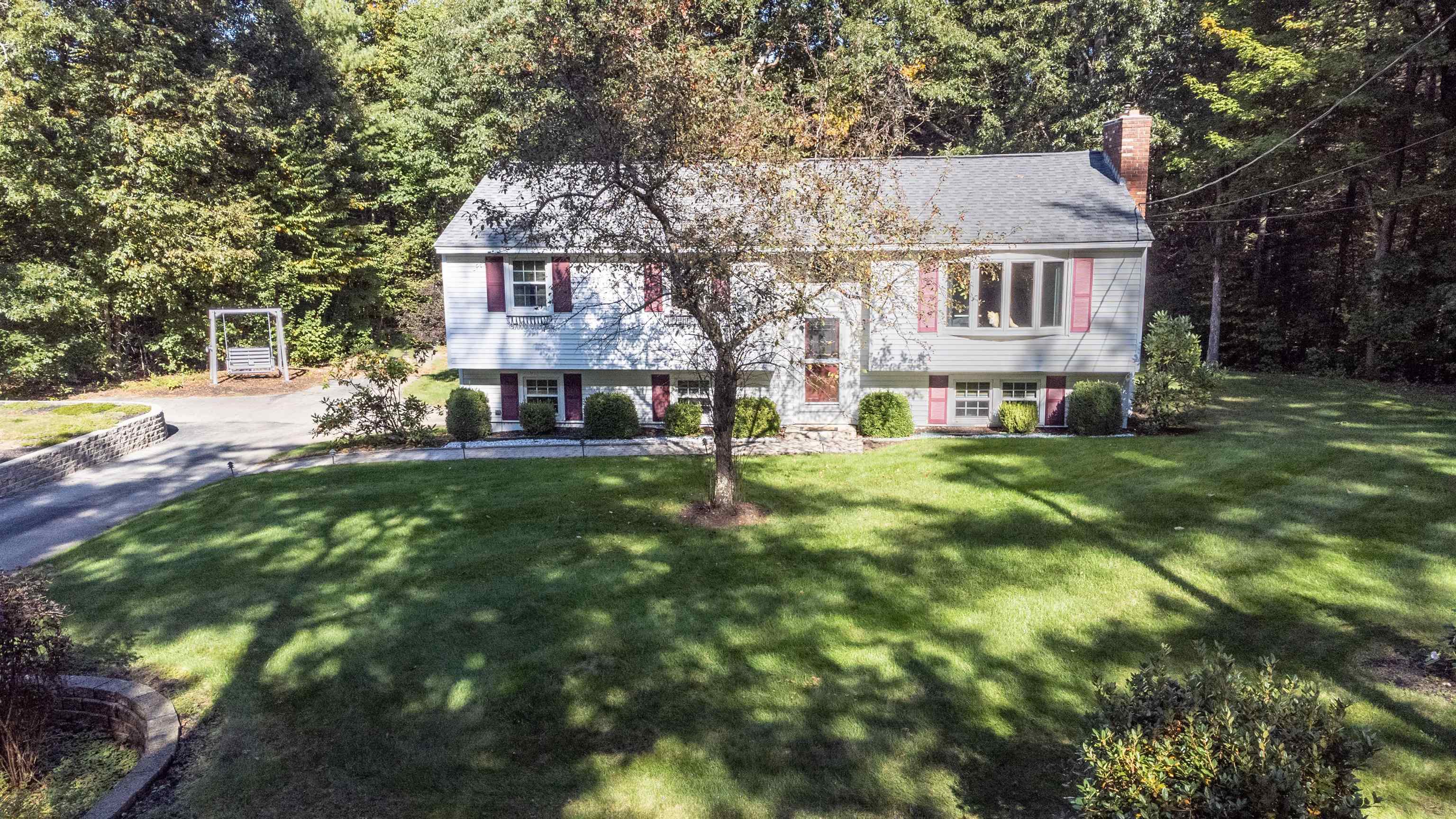 33 Phillipswood Road Sandown, NH 03873 - Photo 2 of 31