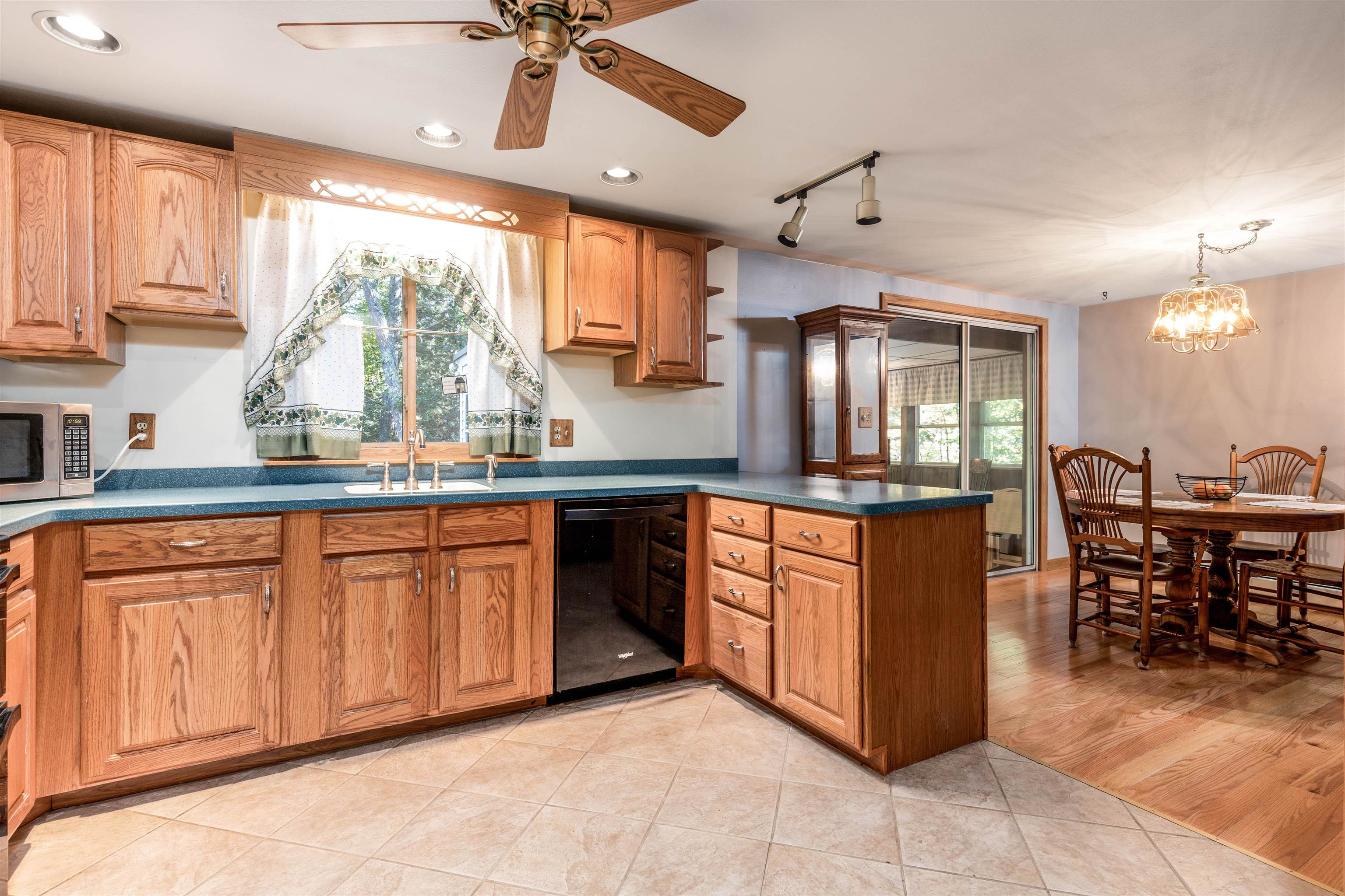 33 Phillipswood Road Sandown, NH 03873 - Photo 28 of 31