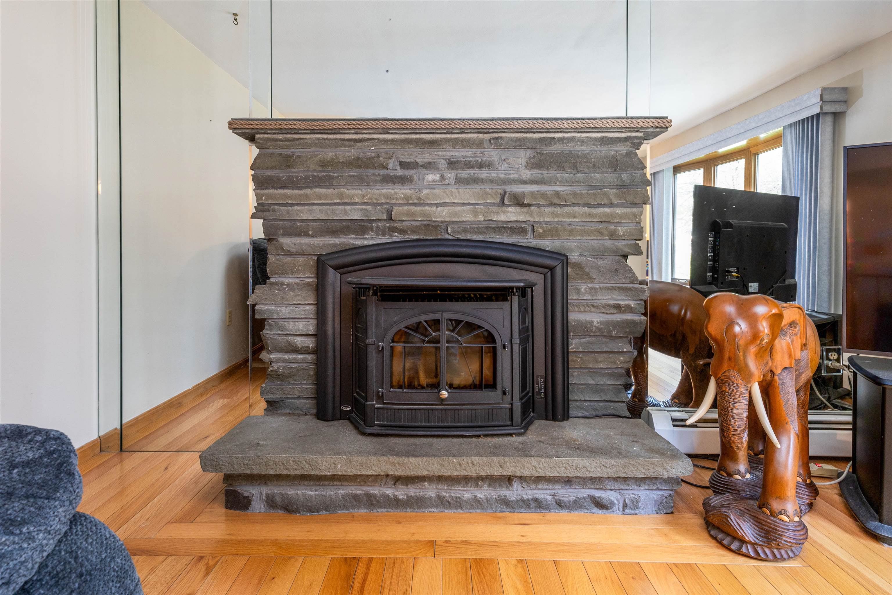 33 Phillipswood Road Sandown, NH 03873 - Photo 5 of 31
