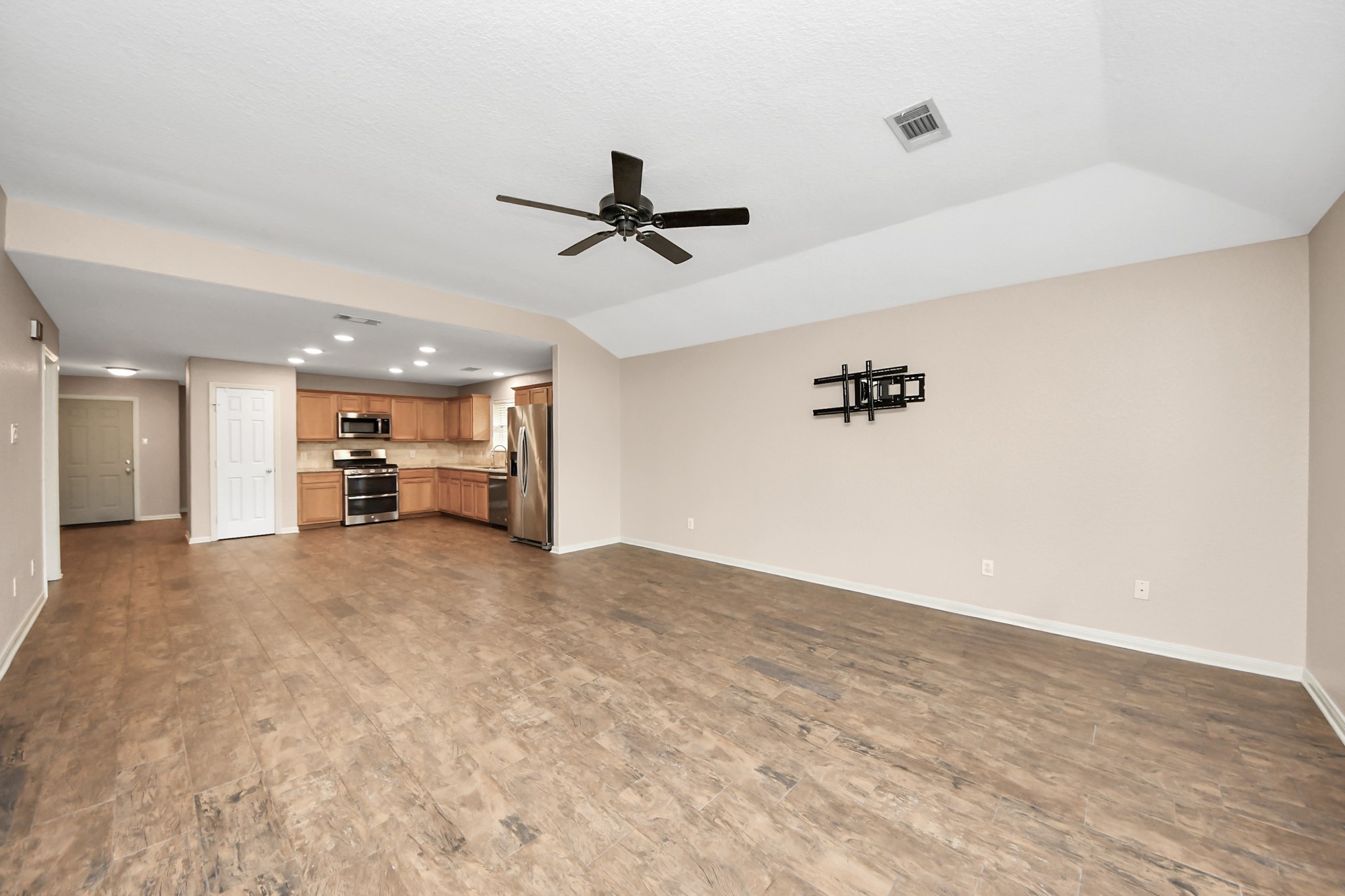 14610 Hazy Ridge Lane Cypress, TX 77429 - Photo 20 of 40 Living Room